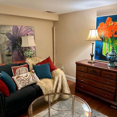 Charming 1-Bedroom Basement Close To Dc Pets Allowed Arlington Exterior foto